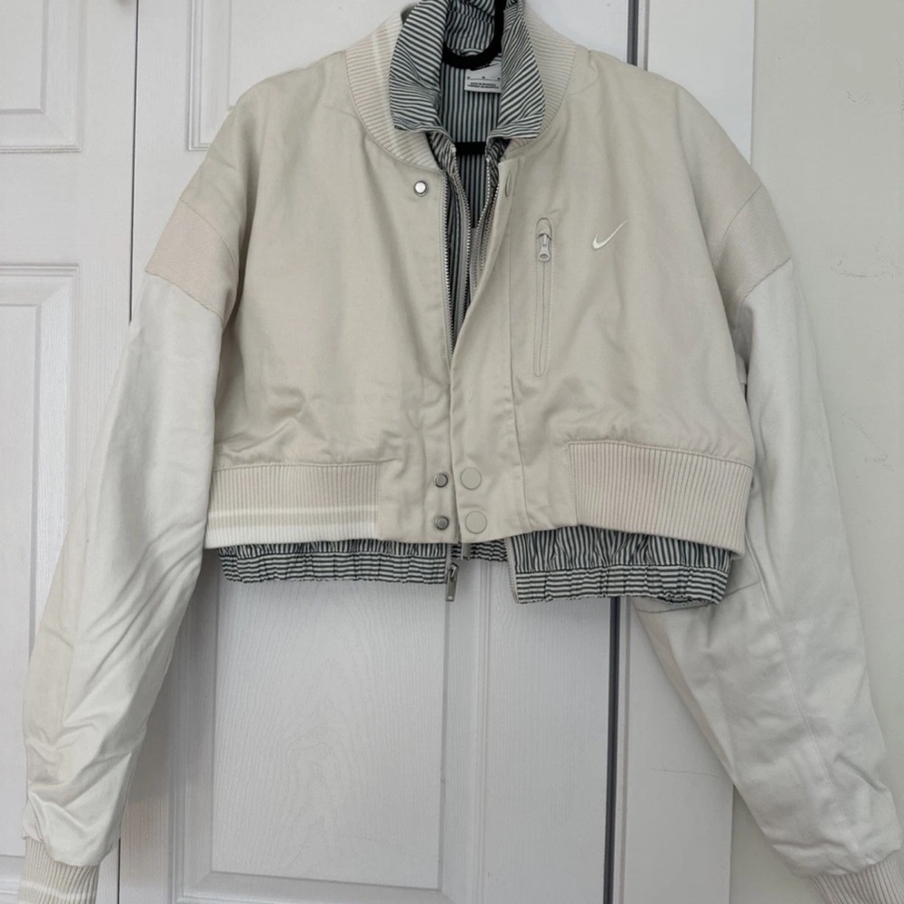 Nike Sportswear Destroyer Women's Cropped Canvas Jacket FN2314 030